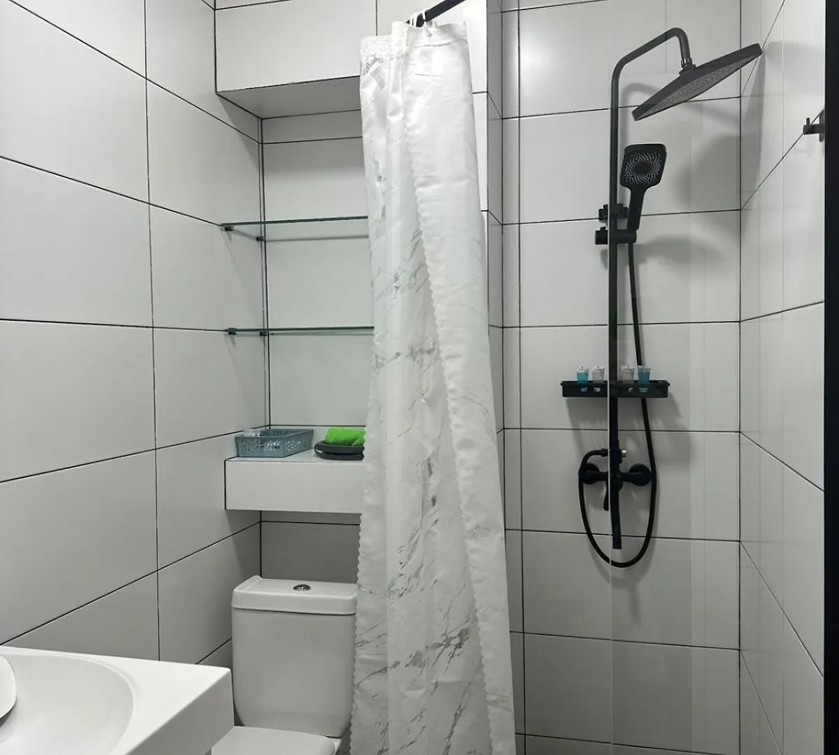 Appartamento Raiymbek 3 Almaty