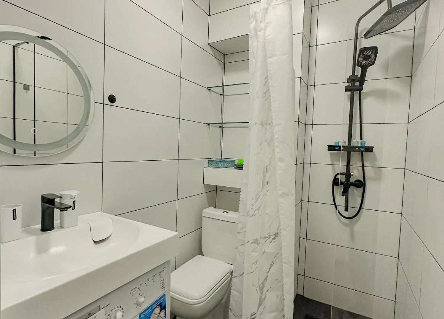 Appartamento Raiymbek 3 Almaty